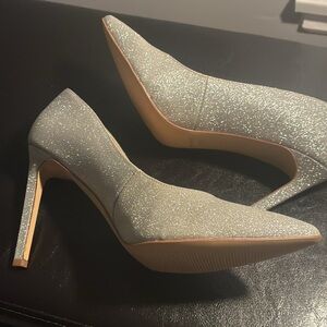 New Nine West Elegant Silver Glitter Heels